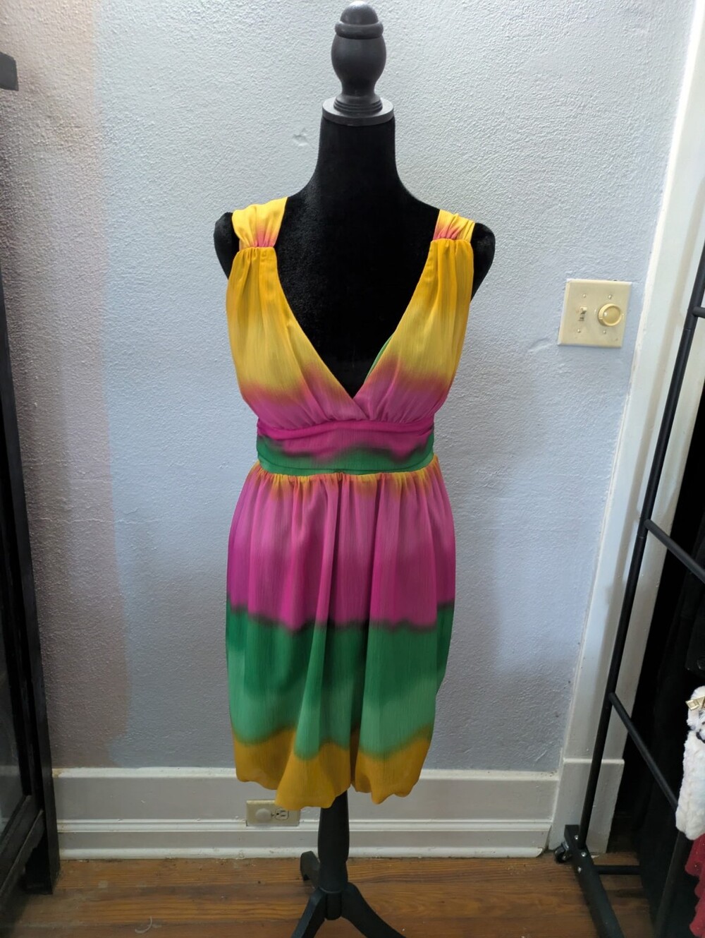 Sleeveless V-Neck Colorblock Midi Dress in Yellow Pink Green